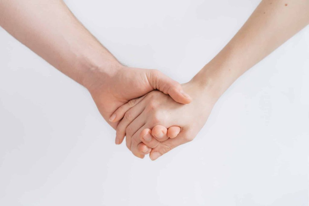 Opuchnięte wargi sromowe – jakie są przyczyny i jak sobie pomóc?